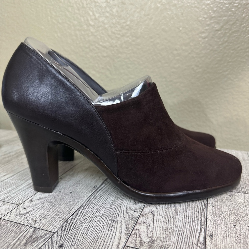 Aerosoles Faux Suede Leather Congress Pumps Womens 9 Brown Bootie Heelrest 3”